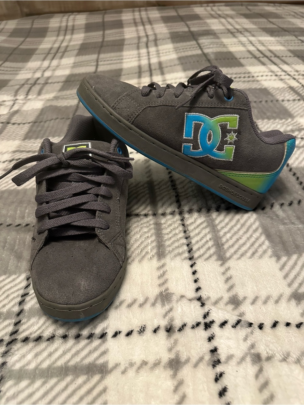 Vintage DC Sneakers  Women's Size 6 Skater Shoes Cosmo Y2K Gray Green Blue